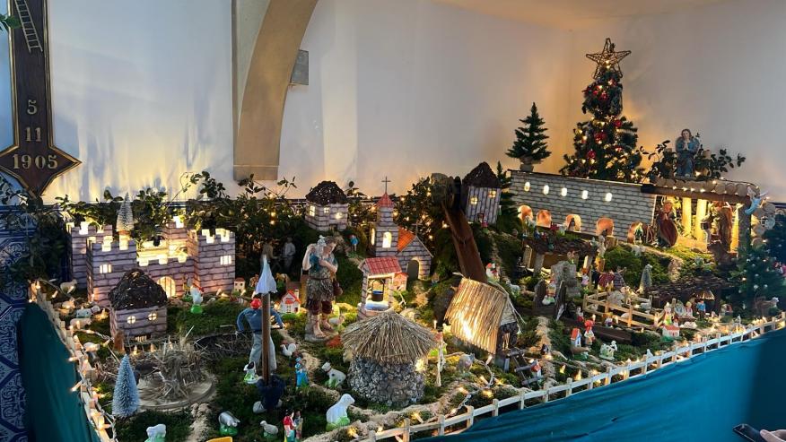 Pres&eacute;pio Movimentado na Igreja Tebosa 